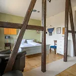 Hermine Apartman *