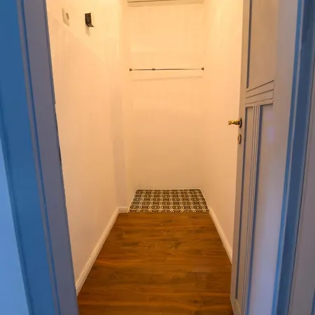 Hermine Apartment